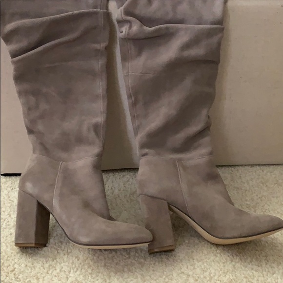 Below the knee heeled boots by Steven Madden. - Picture 1 of 11